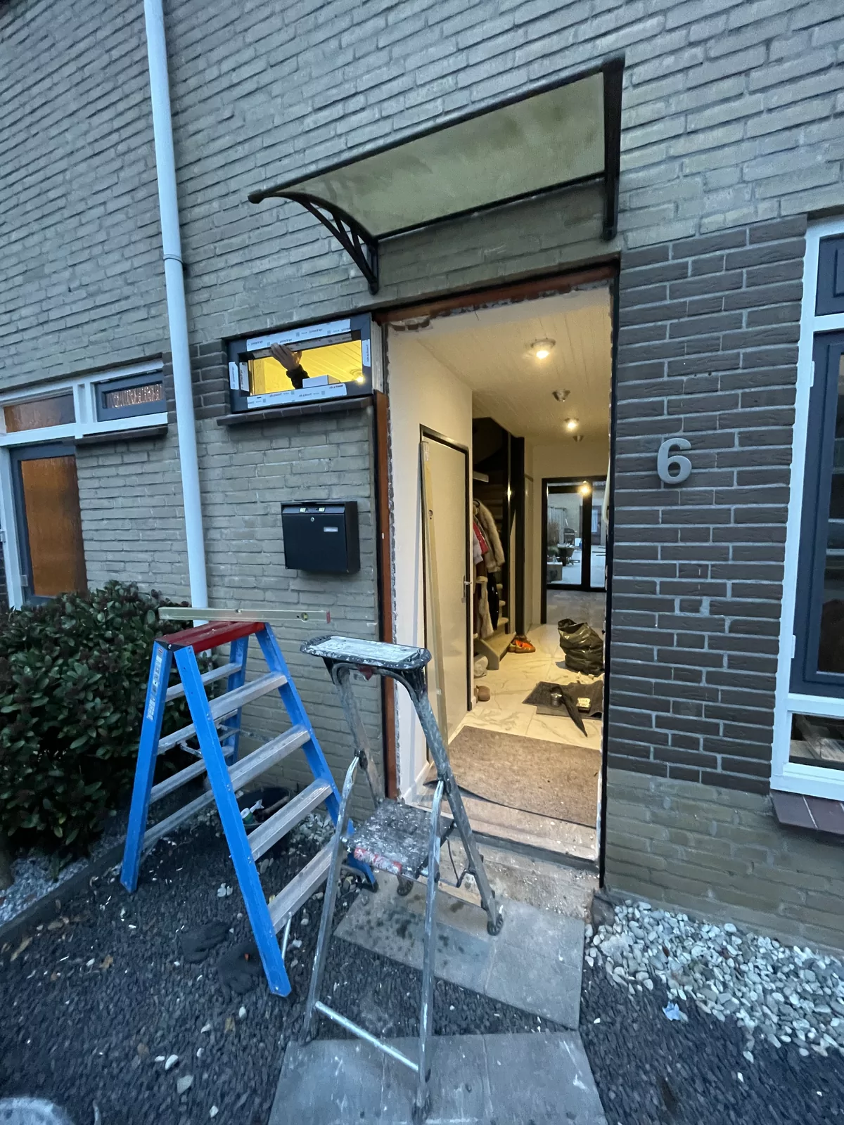 Voordeur en zijlichten vernieuwd — foto 2