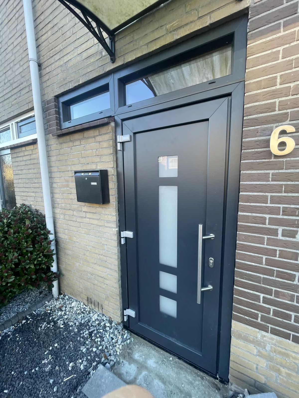 Voordeur en zijlichten vernieuwd — foto 3